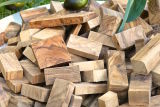 Chunks (1 kg) of olive wood for smoking