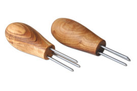 Maiskolbenhalter 2er Set oder Kartoffelhalter Olivenholz